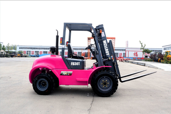 Truk forklift off-road dengan pembakaran antar jalan berkinerja tinggi Berat total 4900 KG